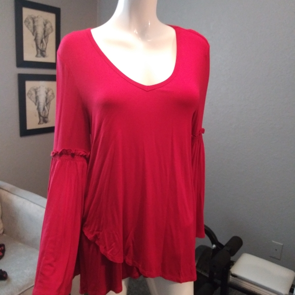 Red top - Picture 4 of 6